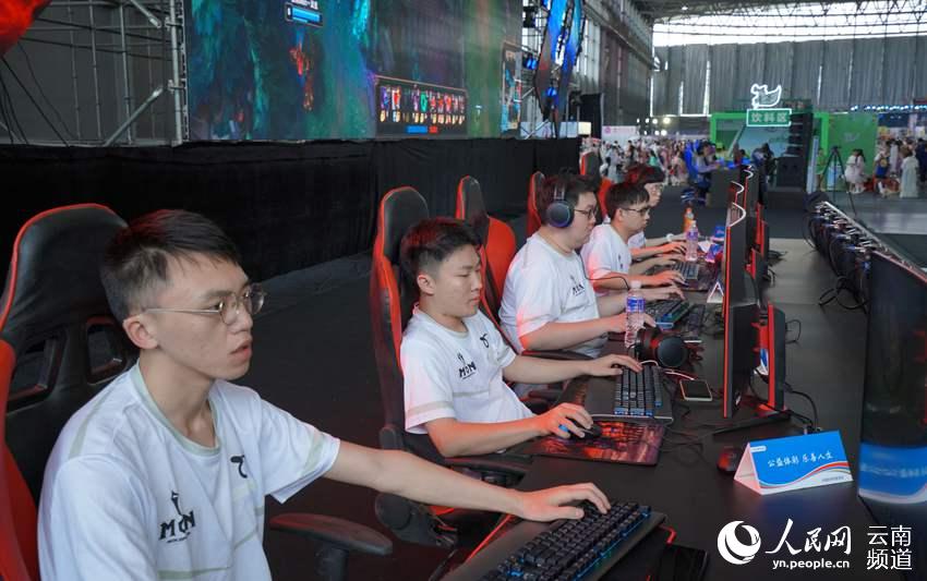 双边锋的快 双边锋的快