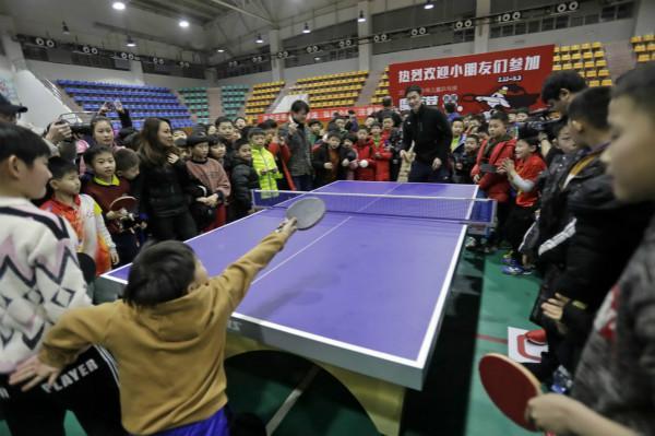 负的巨大压 负的巨大压