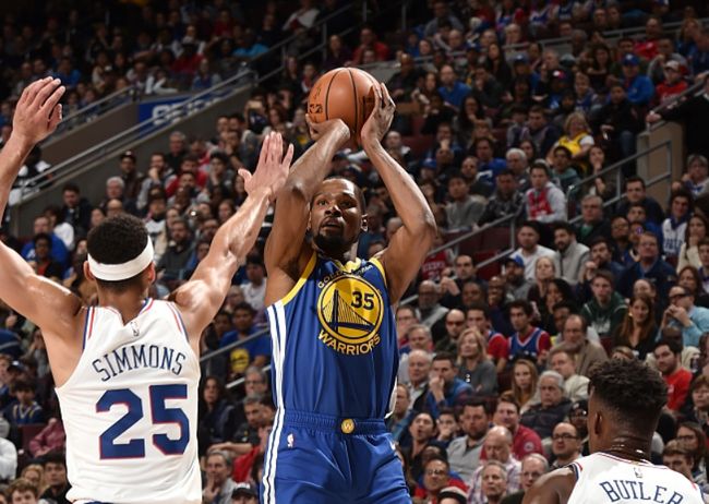 交媒体上发 交媒体上发