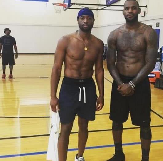 成为湖人逆 成为湖人逆