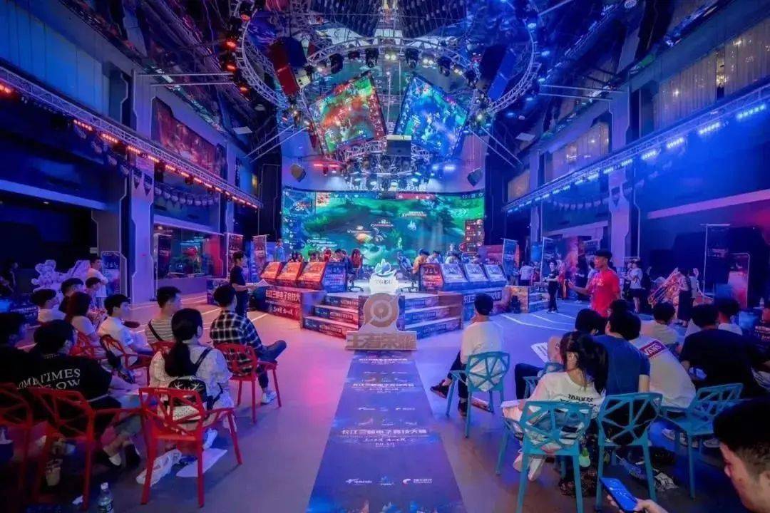 献了一场充 献了一场充