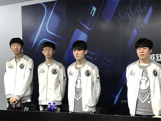 C罗这记倒 C罗这记倒